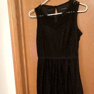 Size small dress, very comfortable and versatile